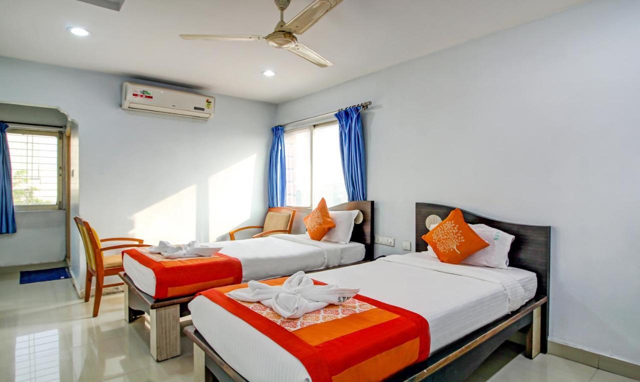 Hotel S Y N Residency Hyderabad Esterno foto