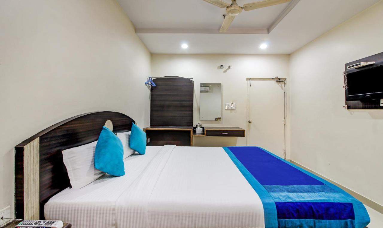 Hotel S Y N Residency Hyderabad Esterno foto