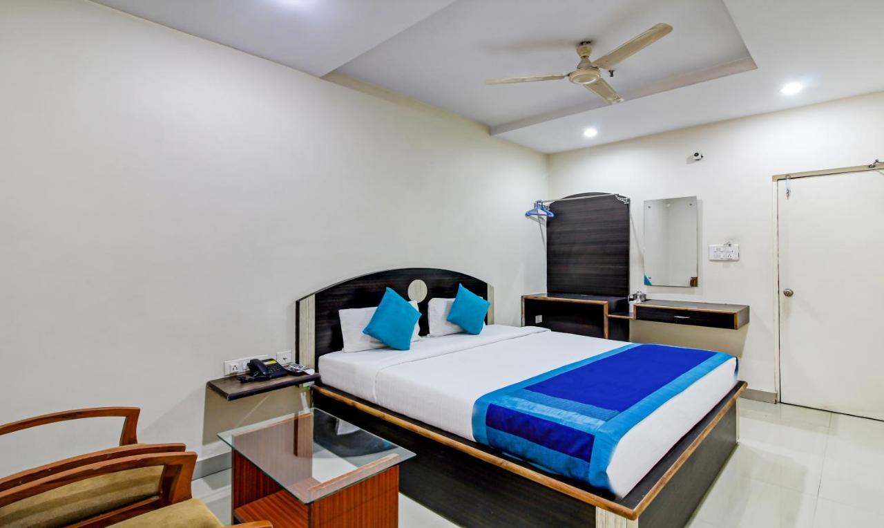 Hotel S Y N Residency Hyderabad Esterno foto